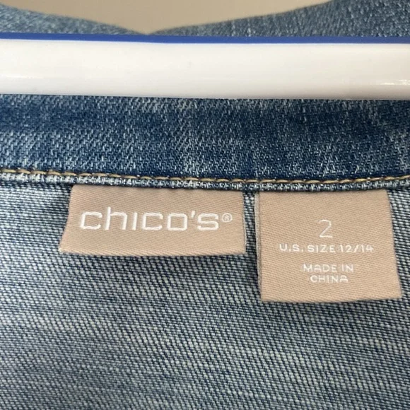 🌸HEATHER. Love quotes refashioned, velvet heart on frayed denim jacket,by Susie. - Picture 5 of 7